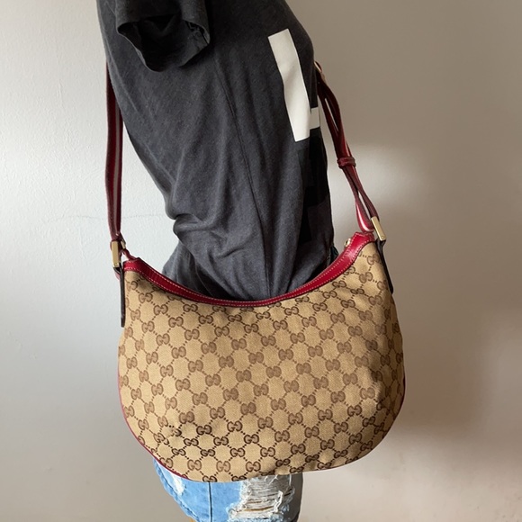 Gucci Half Moon Swing Bag - Picture 2 of 12